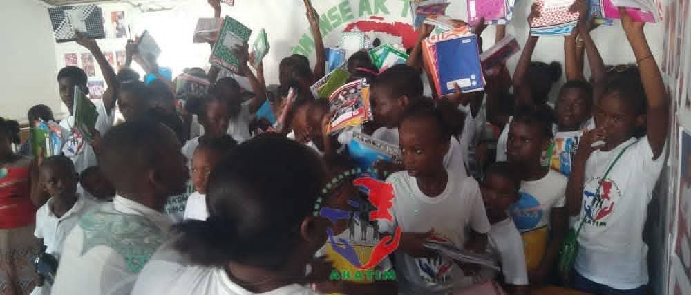 Distribution kits scolaires septembre 2024