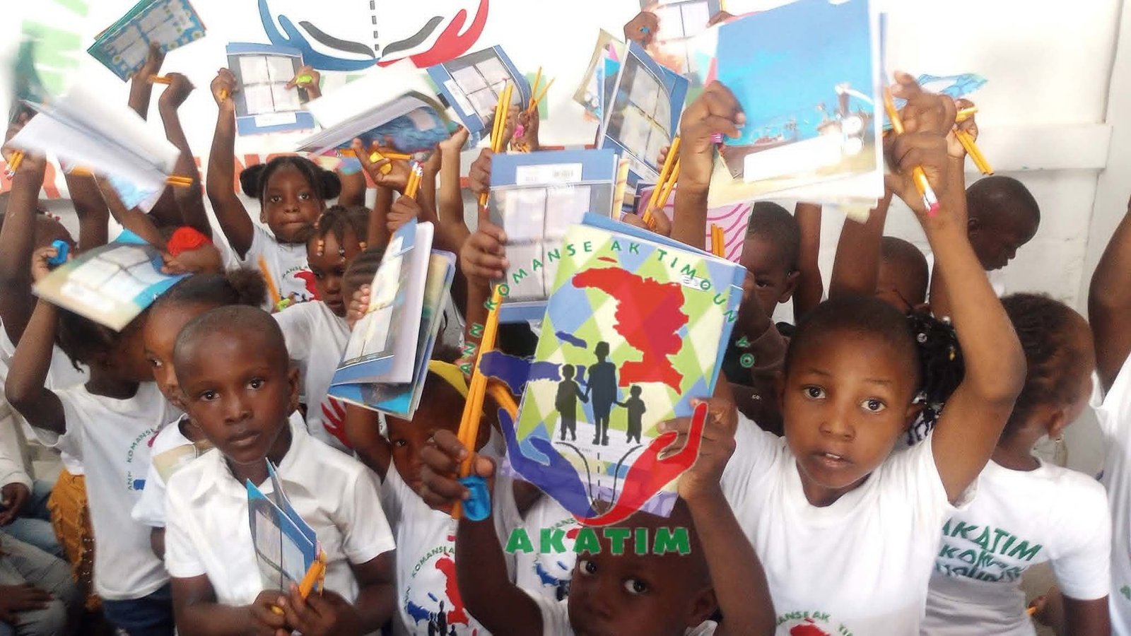 Distribution kits scolaires septembre 2024
