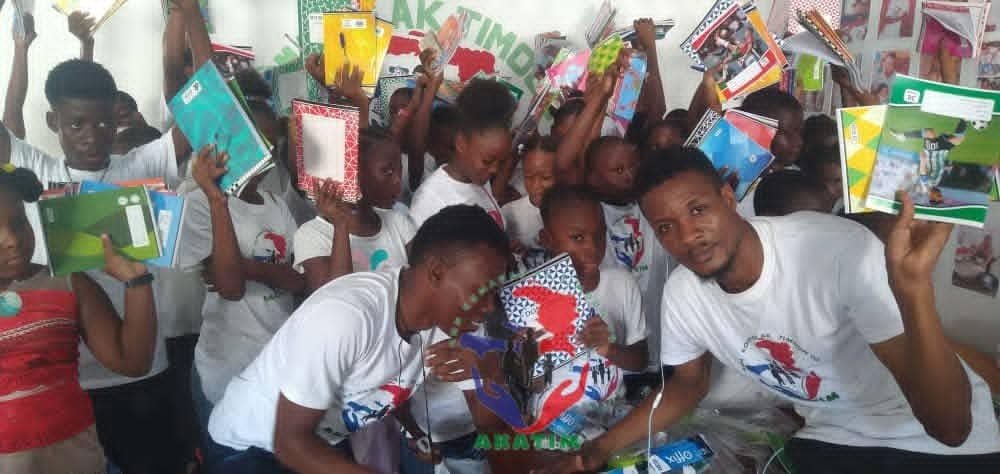 Distribution kits scolaires septembre 2024