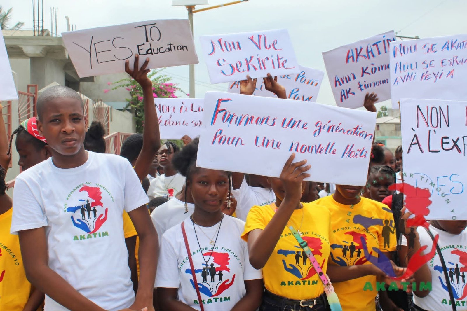 Marche à l'occasion de la journée mondiale contre le travail des enfants juin 2025