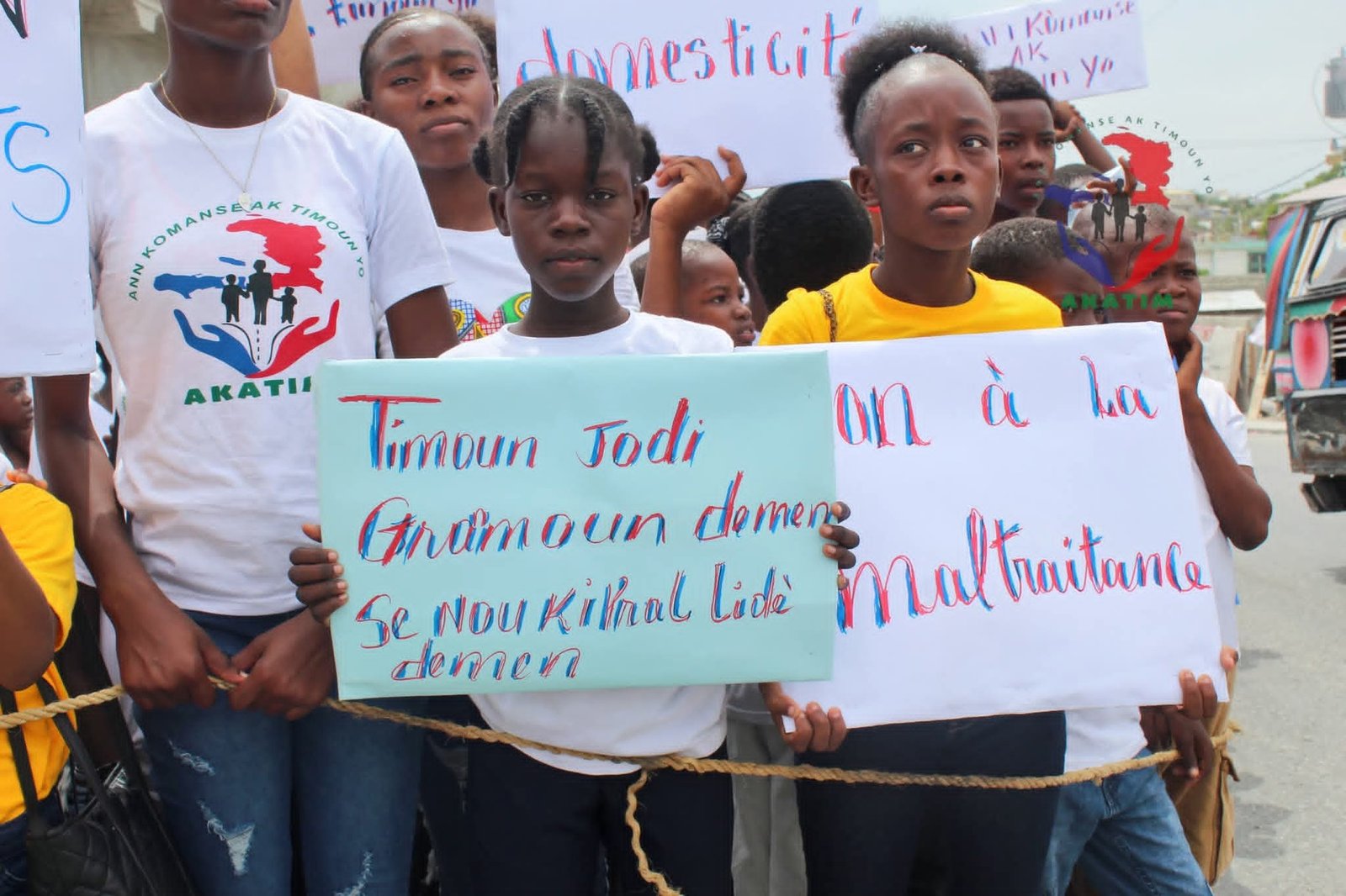 Marche à l'occasion de la journée mondiale contre le travail des enfants juin 2025